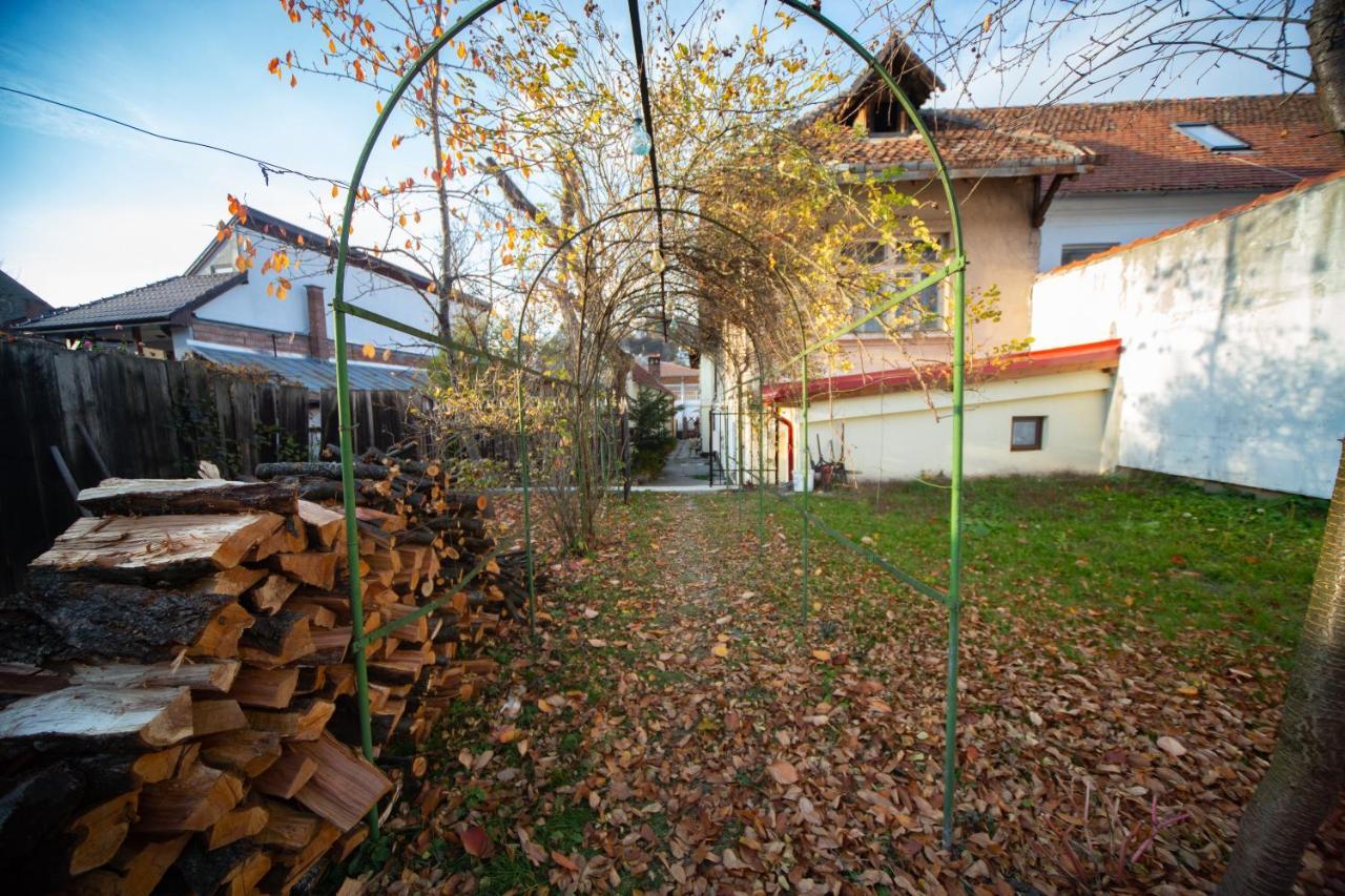 Happy Mood Apartment 5 Brasov Bagian luar foto