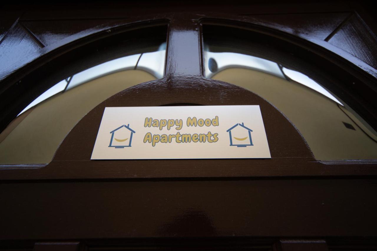 Happy Mood Apartment 5 Brasov Bagian luar foto